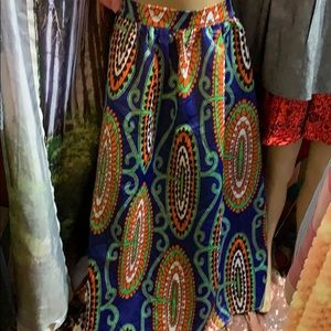 New Tribal design elastic waist long skirt size L